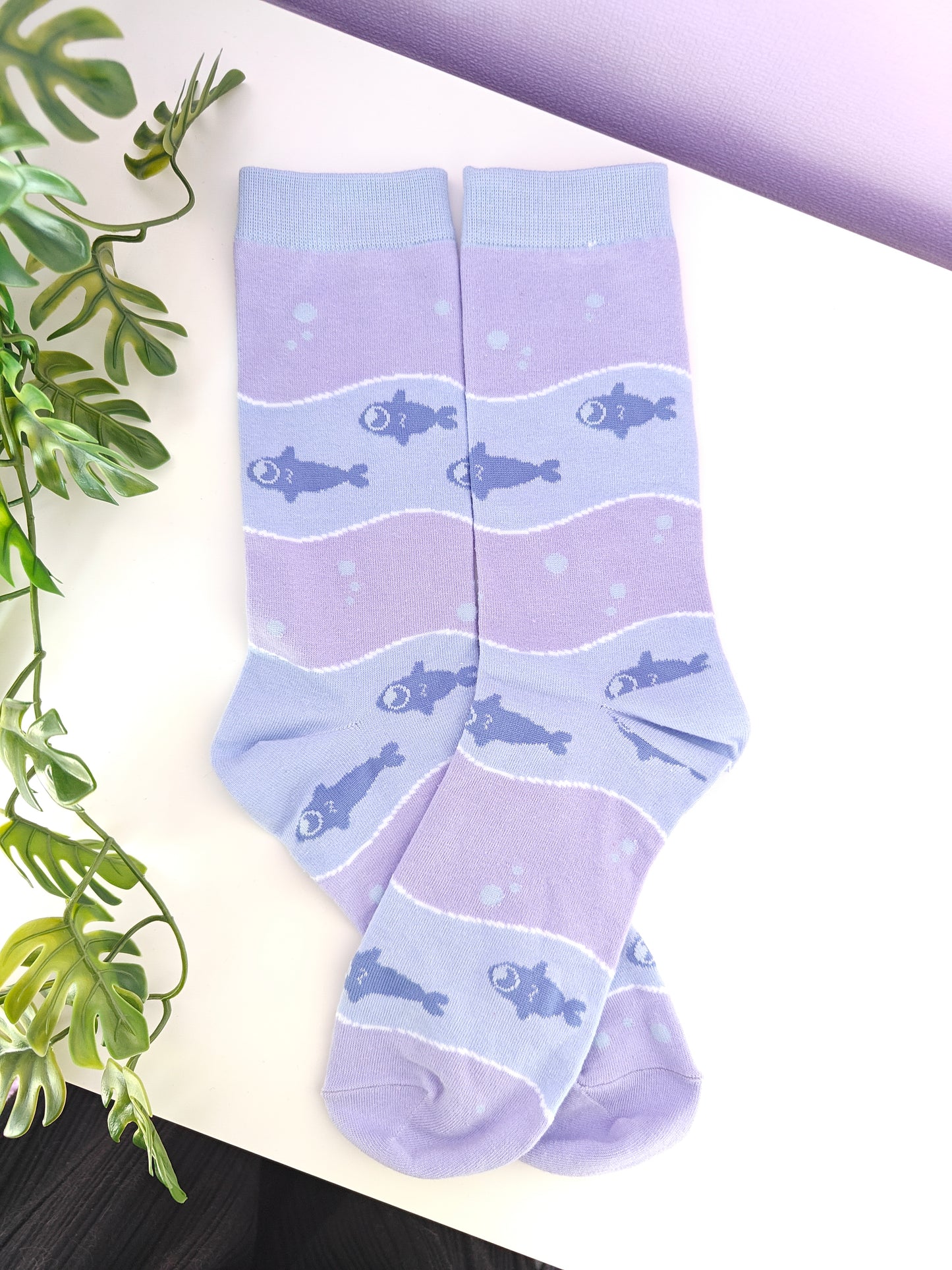 Purple fish socks (EU 38–42)