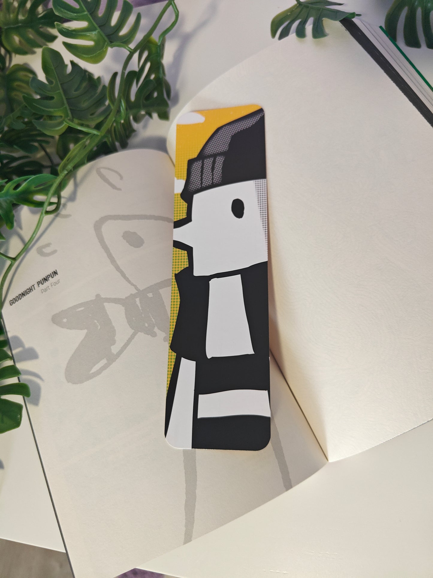 Bookmark Sad bird yellow
